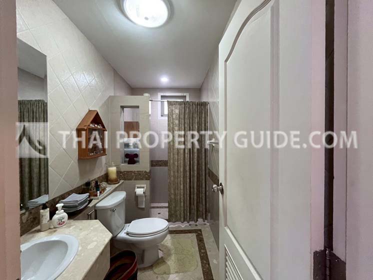 House with Shared Pool in Sukhumvit 